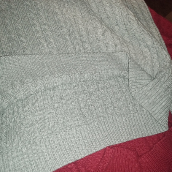 Croft & Barrow SET(Red&Gray) Vintage Cable Knit V-neck Sweaters. Sz. Women XL - Picture 5 of 16